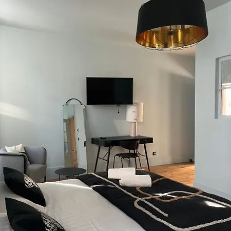 Bed & Breakfast Domaine Clairfontaine - Junior Noyarey